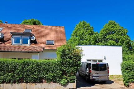 Haus Hanhofen - 8 Zimmer, 219 m&sup2;, 2.750&euro; | Angebot:26416715