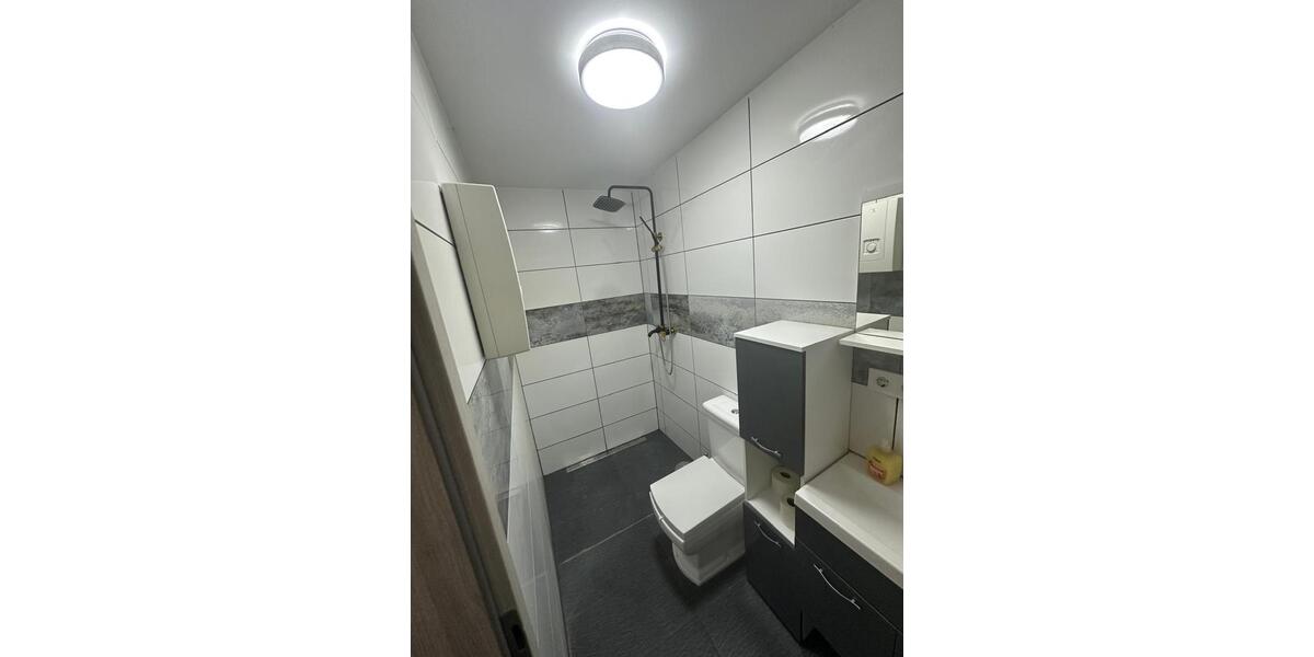Erdgeschoßwohnung Ludwigshafen am Rhein Ludwigshafen-Oggersheim - 1 Zimmer, 28 m&sup2;, 700&euro; | Angebot:26464111