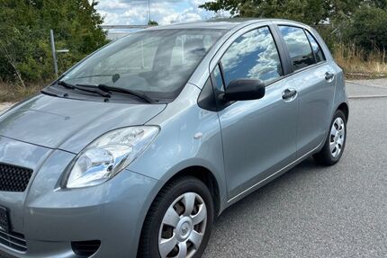 Toyota Yaris 190.000 km 2.600 € Plankstadt 68723