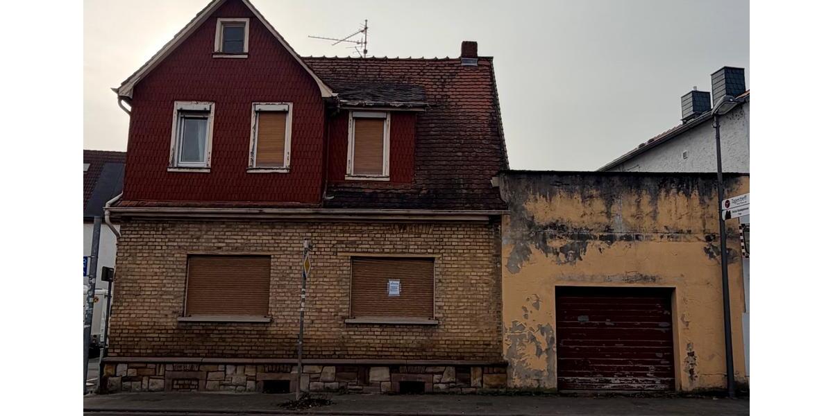 Einfamilienhaus Lampertheim - 5 Zimmer, 110 m&sup2;, 180.000&euro; | Angebot:26024108