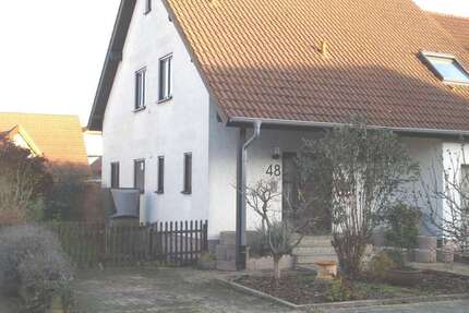 Haus zum Mieten in St.Leon-Rot 2.300 € 240 m² 7 zimmer
