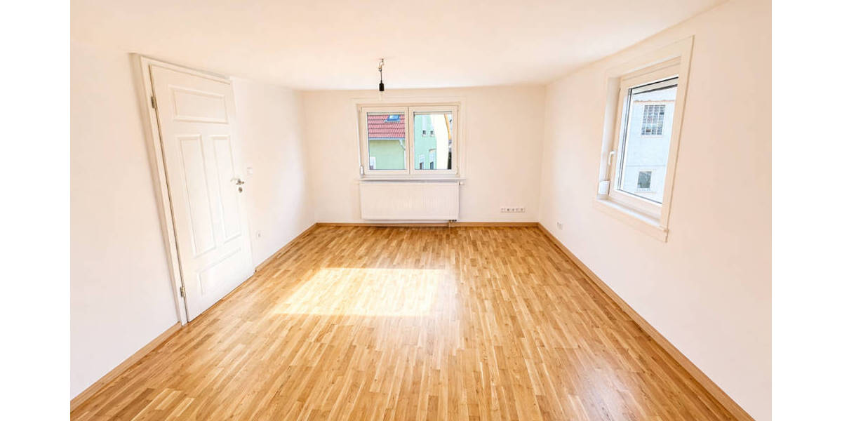 Einfamilienhaus Sinsheim / Steinsfurt Steinsfurt - 8 Zimmer, 243 m&sup2;, 489.000&euro; | Angebot:26389295