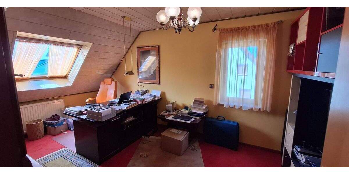 Doppelhaushälfte mit Garten , Garage & PKW Stellplatz in MA - Gartenstadt 4 zimmer