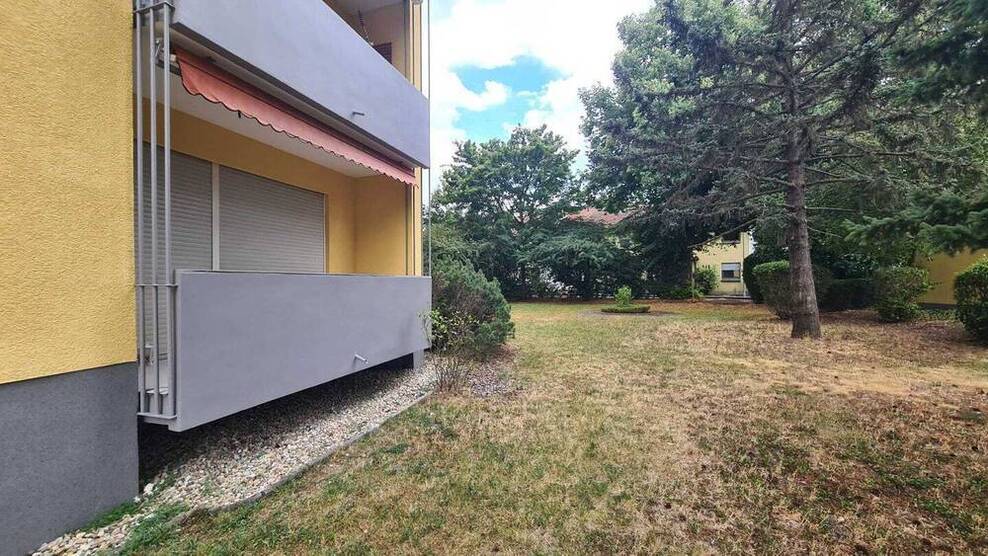 Erstbezug nach Kernsanierung Altersgerechte 3-Zimmer Wohnung mit Aufzug und barrierefreiem Zugang