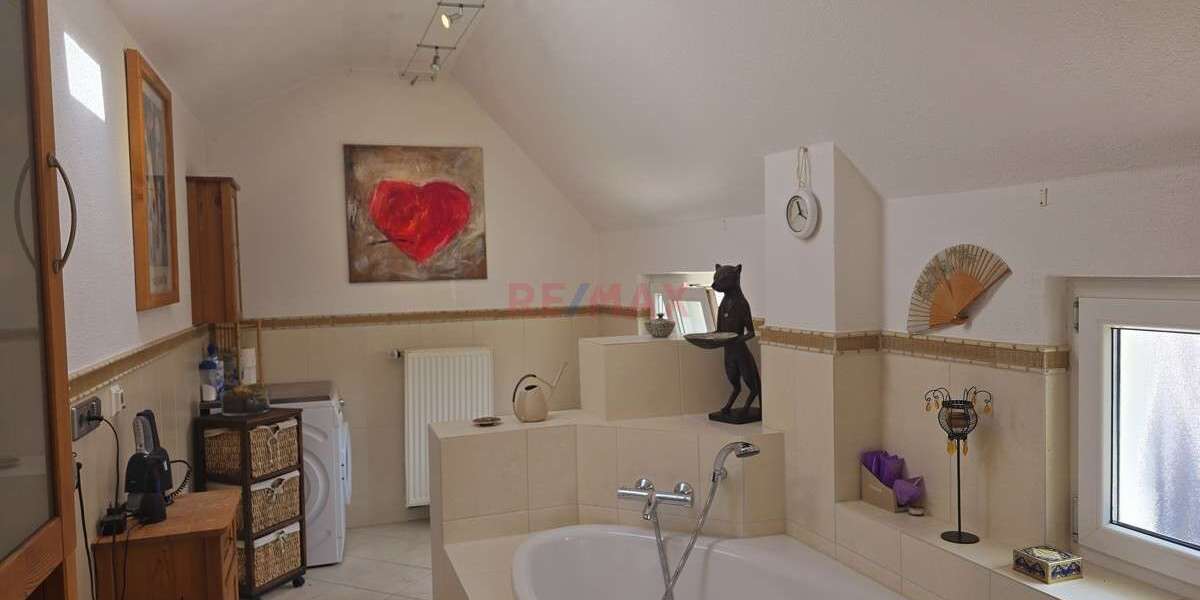 Haus zum Kaufen in Ludwigshafen am Rhein 348.500 € 145 m² 5 zimmer