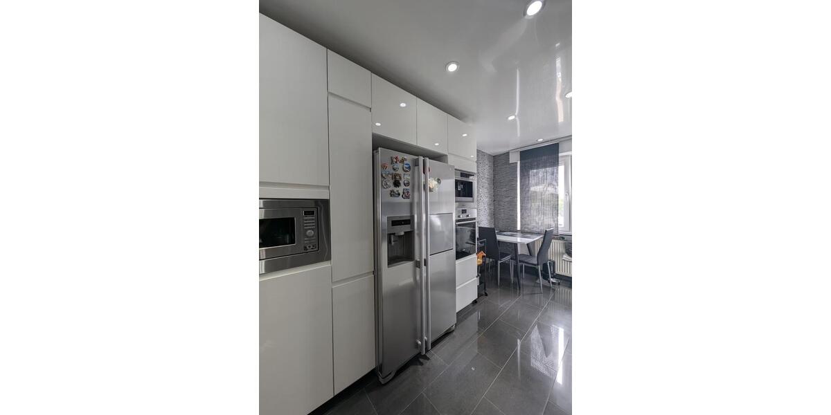 Etagenwohnung Ludwigshafen am Rhein Parkinsel - 3 Zimmer, 80 m&sup2;, 270.000&euro; | Angebot:24111145