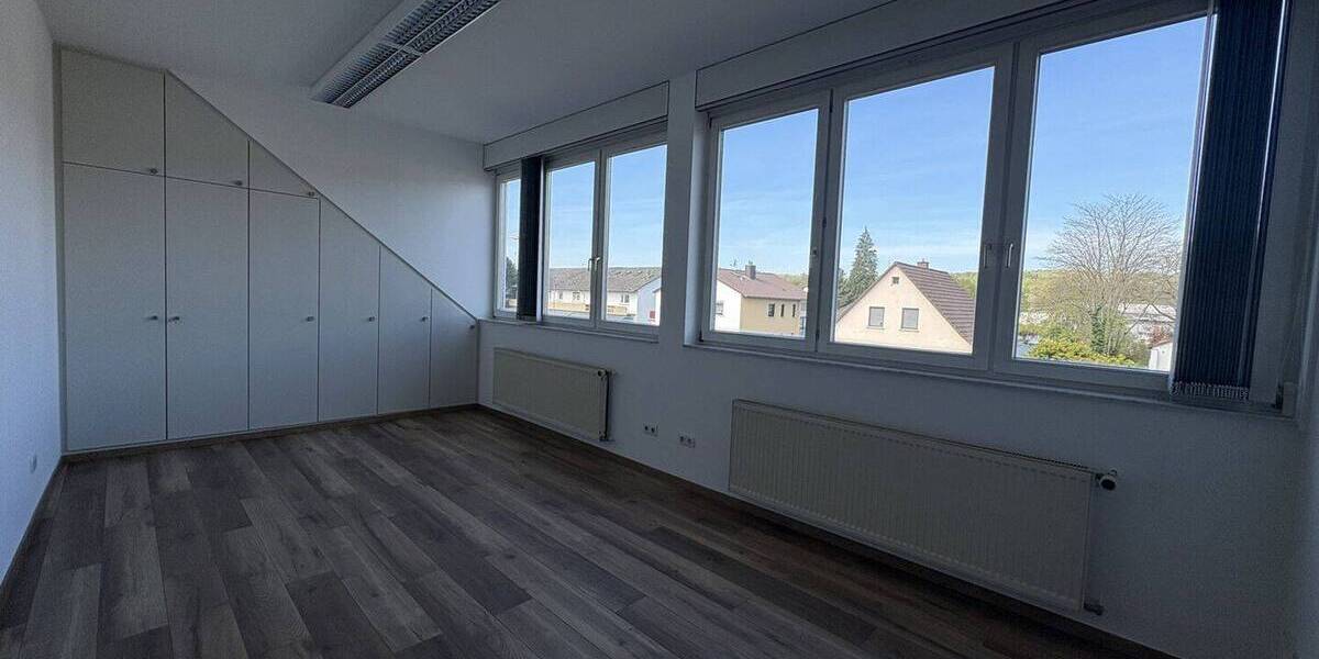 Gewerbeobjekt Rimbach - 5 Zimmer, 200 m&sup2;, 2.000&euro; | Angebot:26798495