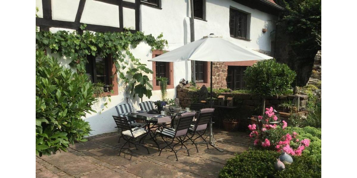 Etagenwohnung Weinheim - 5 Zimmer, 230 m&sup2;, 1.950&euro; | Angebot:26481764