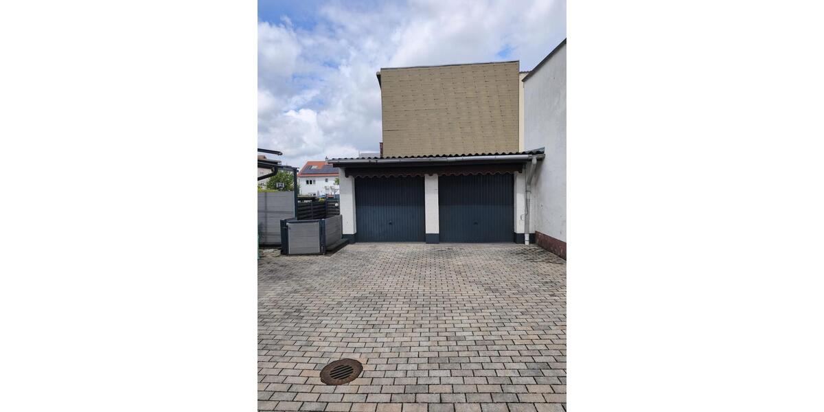 Reihenhaus Hockenheim - 9 Zimmer, 175 m&sup2;, 529.000&euro; | Angebot:27053633