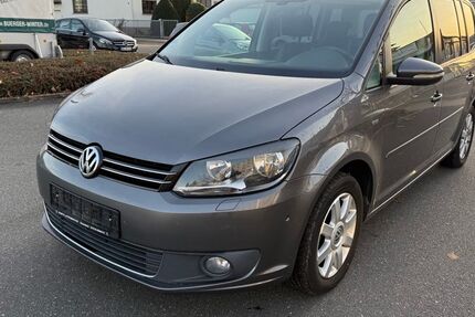 VW Touran 225.000 km 5.900 &euro; Schwetzingen 68723
