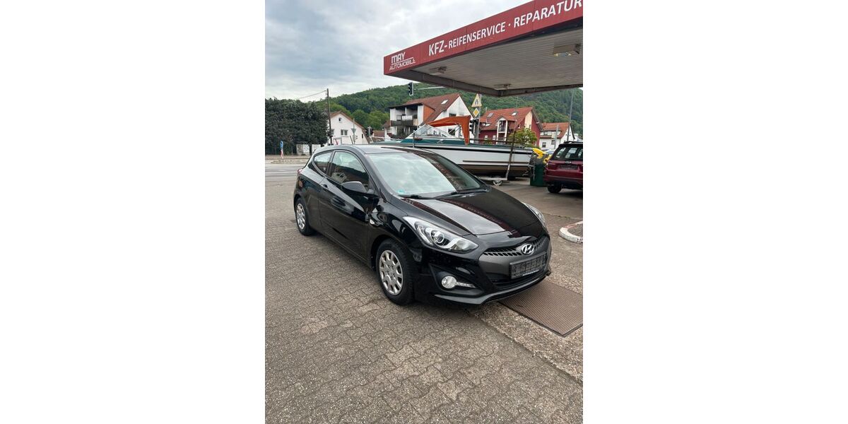 Hyundai i30 192.700 km 2.999 &euro; Neckargemünd 69151