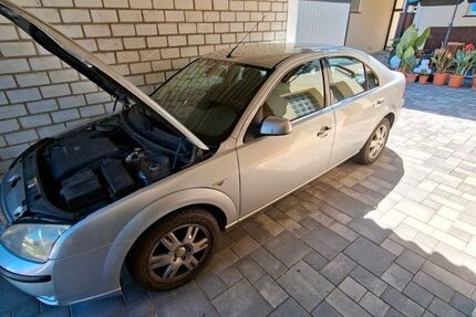 Ford Mondeo 185.000 km 590 &euro; Waghäusel 68753