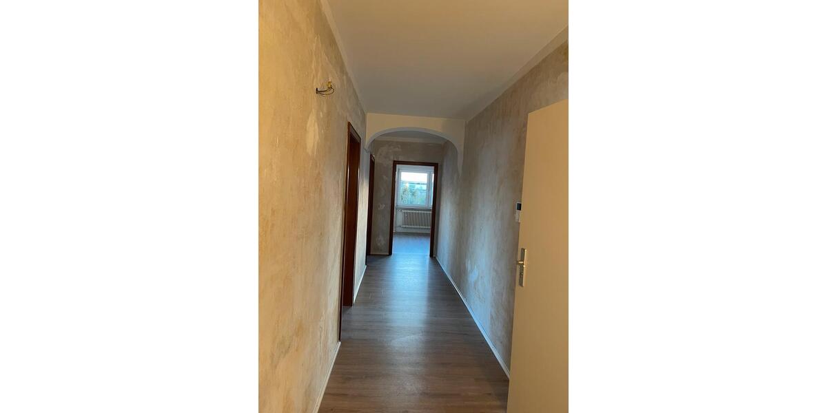 Etagenwohnung Ludwigshafen am Rhein Ludwigshafen-Hemshof - 3 Zimmer, 95 m&sup2;, 1.350&euro; | Angebot:25236357