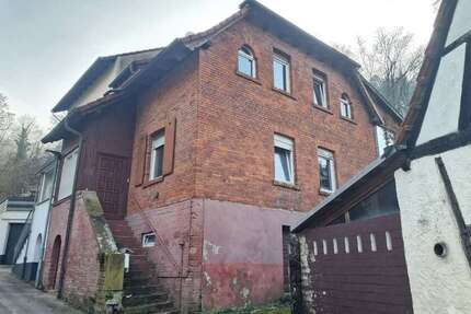 Haus Weinheim - 6 Zimmer, 156 m&sup2;, 249.000&euro; | Angebot:26351786