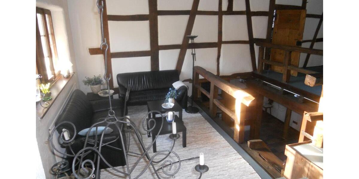 Etagenwohnung Weinheim - 5 Zimmer, 230 m&sup2;, 1.950&euro; | Angebot:26481764