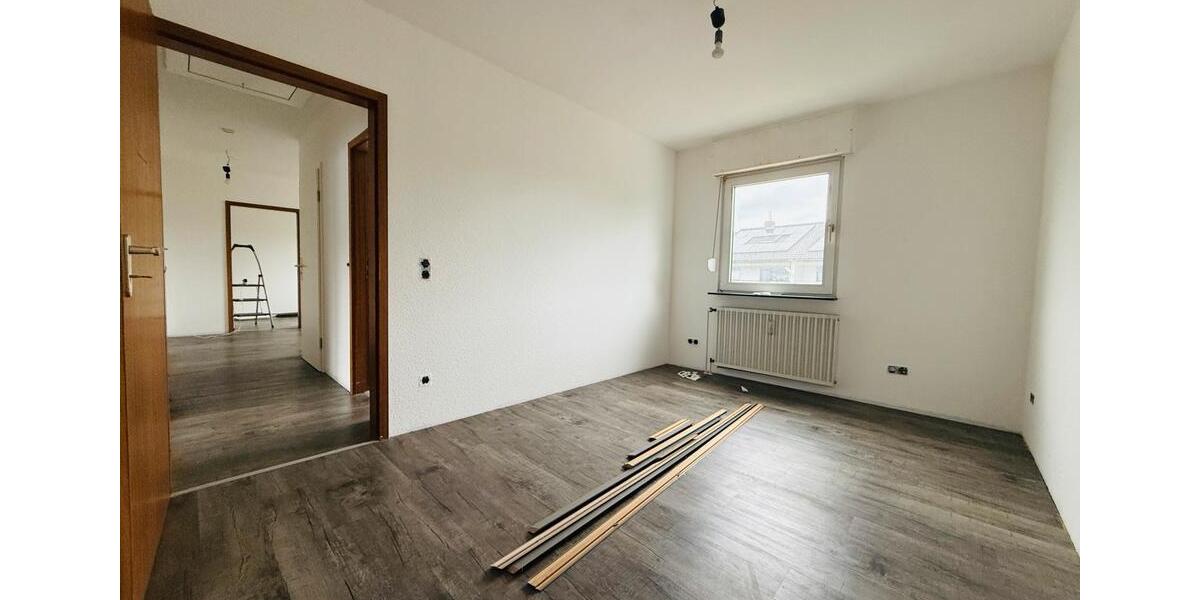Mehrfamilienhaus, Wohnhaus Ludwigshafen am Rhein Rheingönheim - 6 Zimmer, 178 m&sup2;, 569.000&euro; | Angebot:26871417
