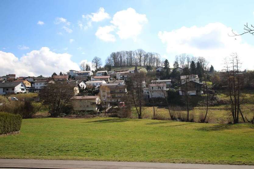 Grundstück zu verkaufen in Weinheim 256.000 € 512 m²