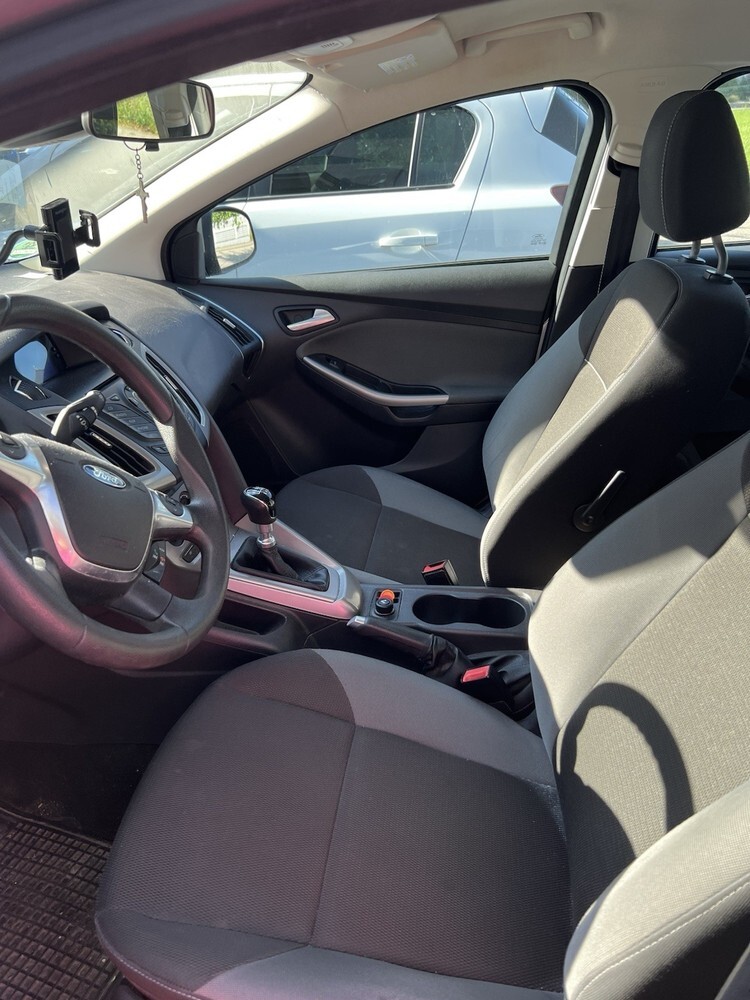 Ford Focus 191.000 km 3.200 € Kirchardt 74912