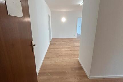 Wohnung Leimen - 5 Zimmer, 130 m&sup2;, 1.700&euro; | Angebot:27604487