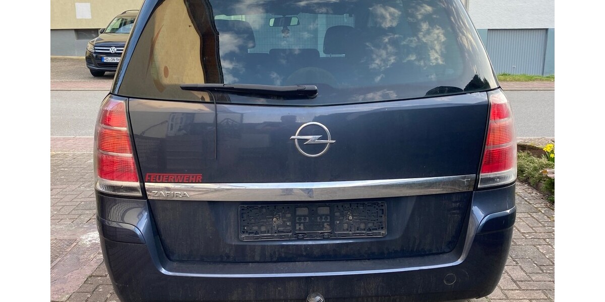 Opel Zafira B 240.607 km 1.680 &euro; Mauer 69256