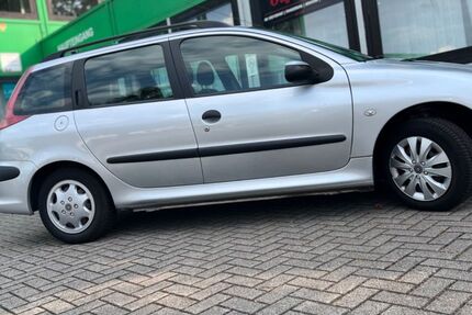 Peugeot 206 132.000 km 2.900 &euro; Schwetzingen 68723