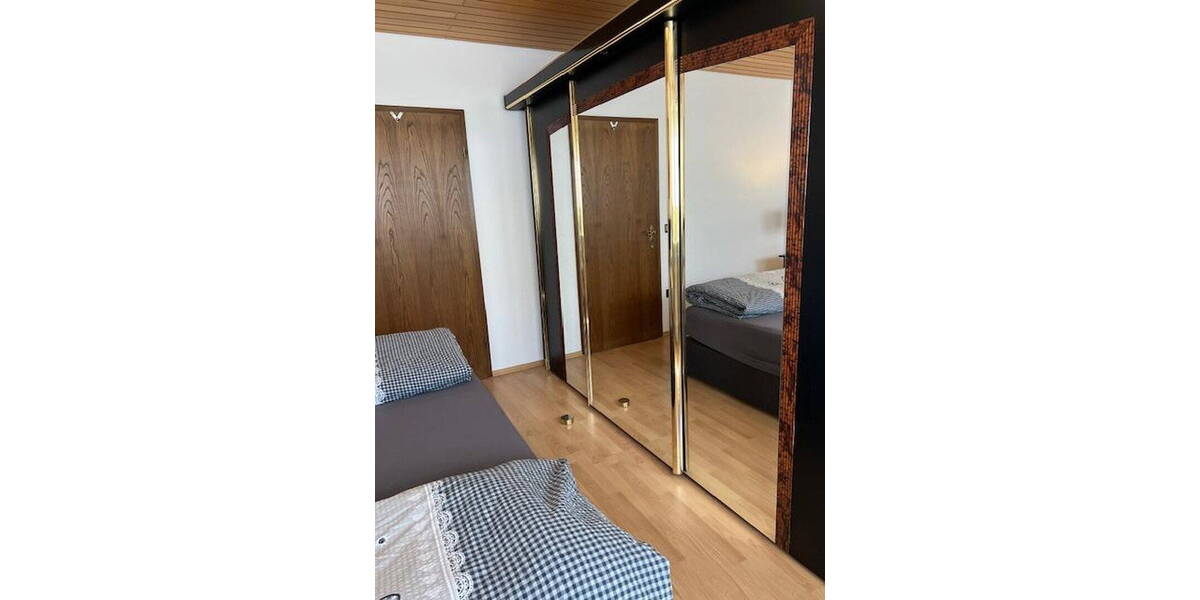 Mehrfamilienhaus, Wohnhaus Schönbrunn-Allemühl Allemühl - 8 Zimmer, 159 m&sup2;, 430.000&euro; | Angebot:26274280