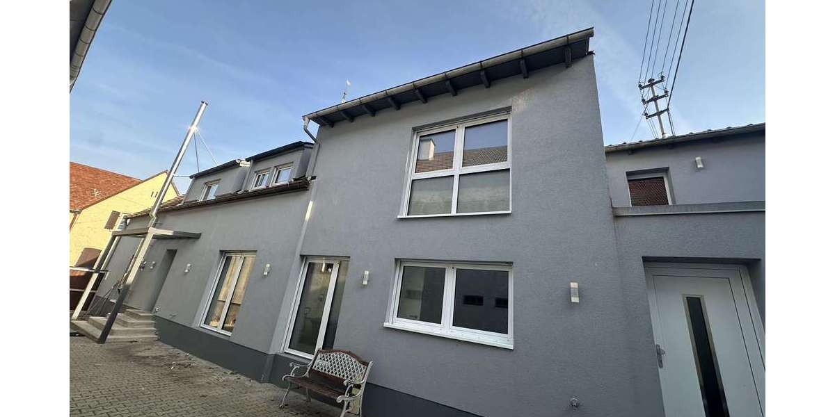 Haus zum Kaufen in Ludwigshafen-Ruchheim 493.500 € 165 m² 8 zimmer