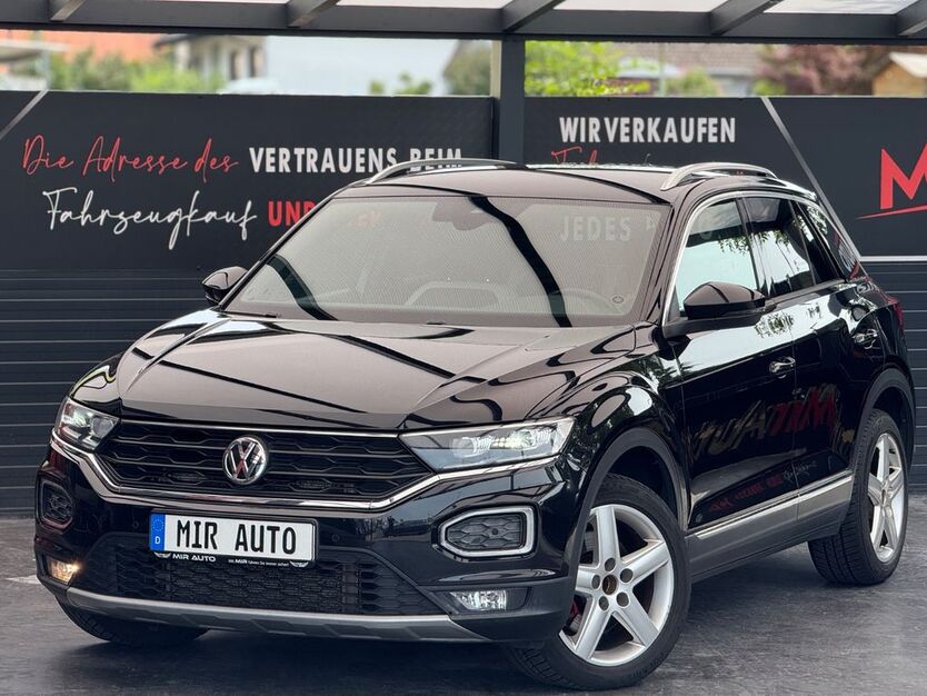 VW T-Roc 132.000 km 26.900 € Sinsheim 74889