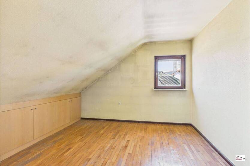 ***Zwei Generationen oder große Familie? 2-Familienhaus mit großem Grundstück in Brühl-Rohrhof***