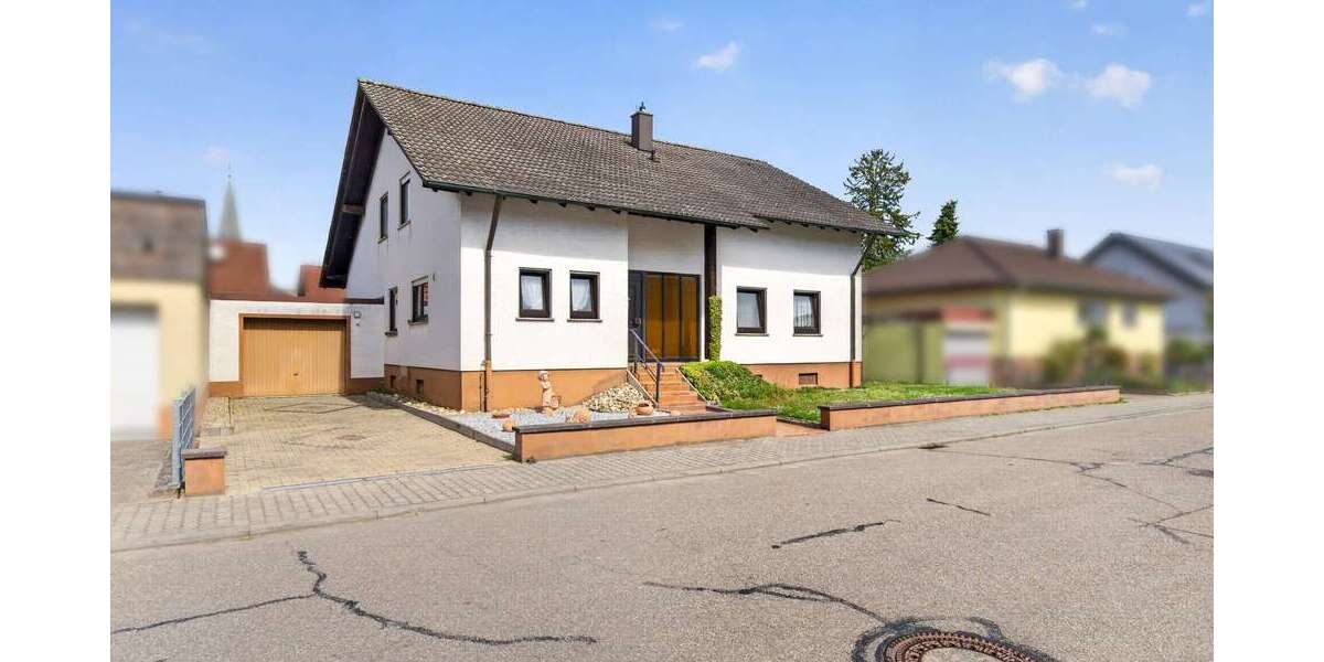Einfamilienhaus Philippsburg / Rheinsheim Rheinsheim - 8 Zimmer, 235 m&sup2;, 420.000&euro; | Angebot:26351250