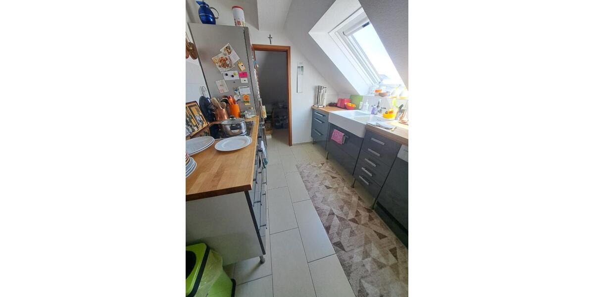 Dachgeschoßwohnung Ludwigshafen am Rhein Parkinsel - 3 Zimmer, 82 m&sup2;, 699&euro; | Angebot:23184347