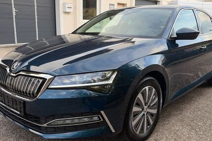 Skoda Superb 35.600 km 23.990 &euro; Mannheim 68309