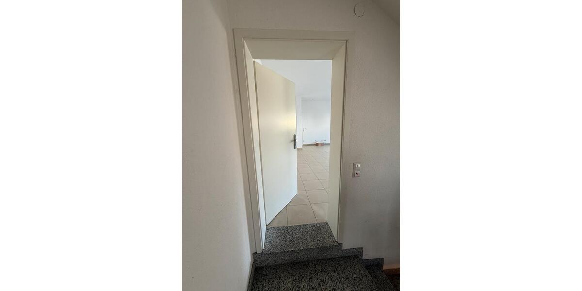 Etagenwohnung Ludwigshafen am Rhein Parkinsel - 2 Zimmer, 80 m&sup2;, 1.190&euro; | Angebot:26236198