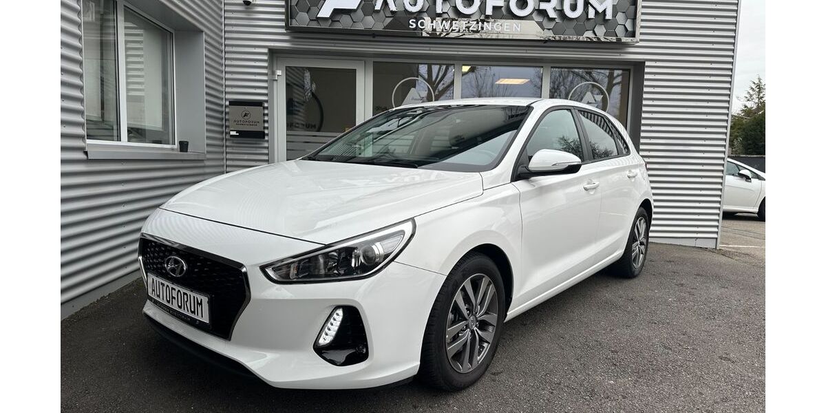 Hyundai i30 24.500 km 14.490 &euro; Schwetzingen 68723