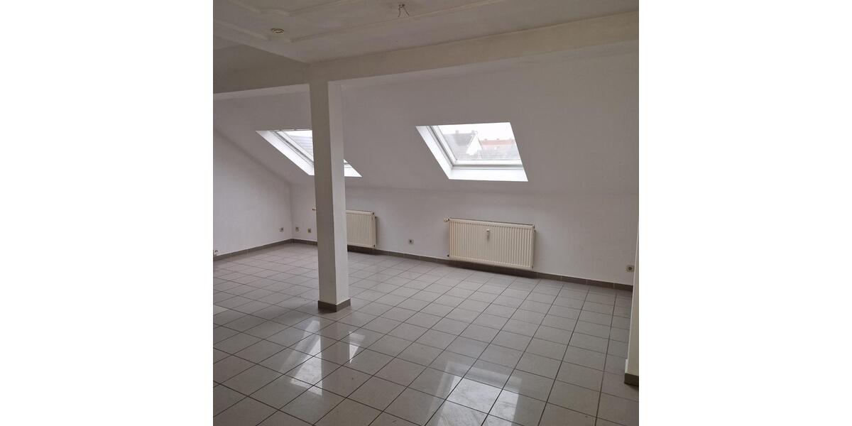Dachgeschoßwohnung Mannheim Herzogenried - 2.5 Zimmer, 63 m&sup2;, 700&euro; | Angebot:26343858