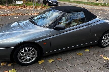 Alfa Romeo Spider 145.000 km 8.250 € Heidelberg 69115