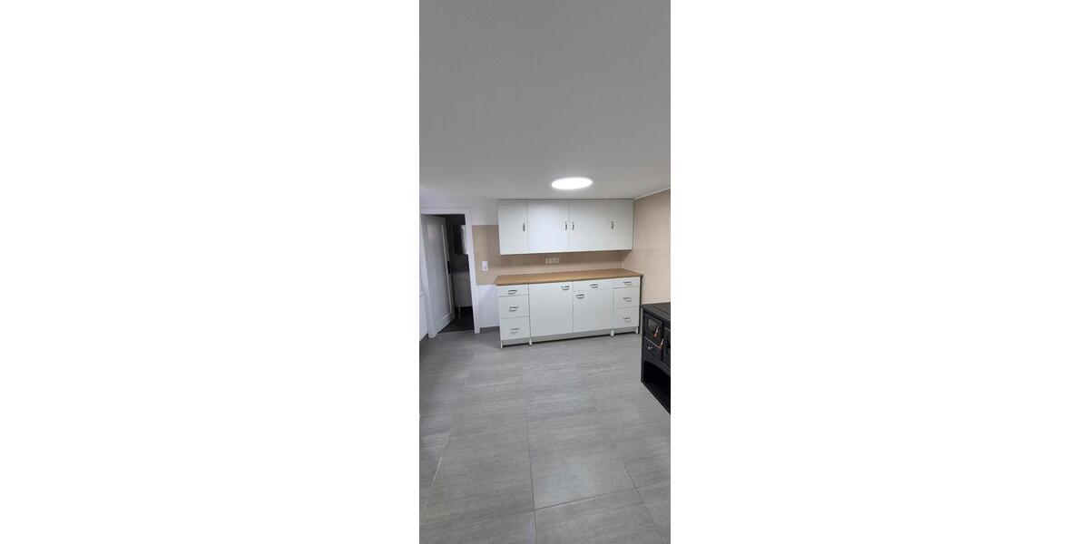 Einfamilienhaus Waldbrunn - 6 Zimmer, 100 m&sup2;, 1.000&euro; | Angebot:26241971