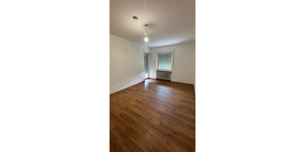 Etagenwohnung Ludwigshafen am Rhein Ludwigshafen-Oggersheim - 2 Zimmer, 52 m&sup2;, 650&euro; | Angebot:26550699