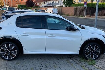 Peugeot 208 25.000 km 16.500 &euro; Frankenthal 67227