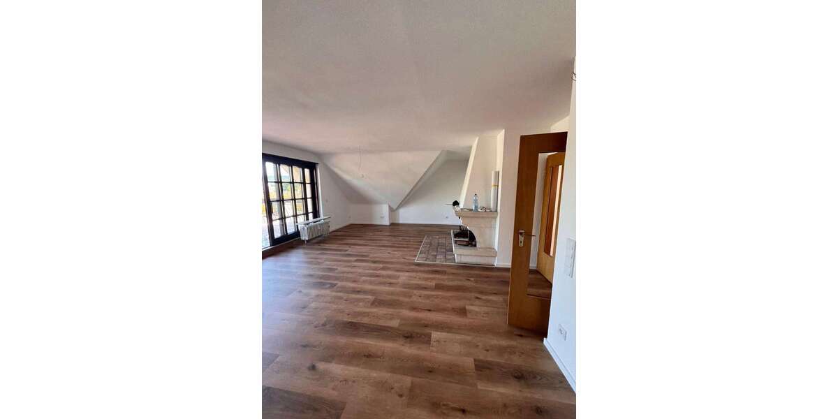 Etagenwohnung Sandhausen - 3 Zimmer, 111 m&sup2;, 1.210&euro; | Angebot:24408840