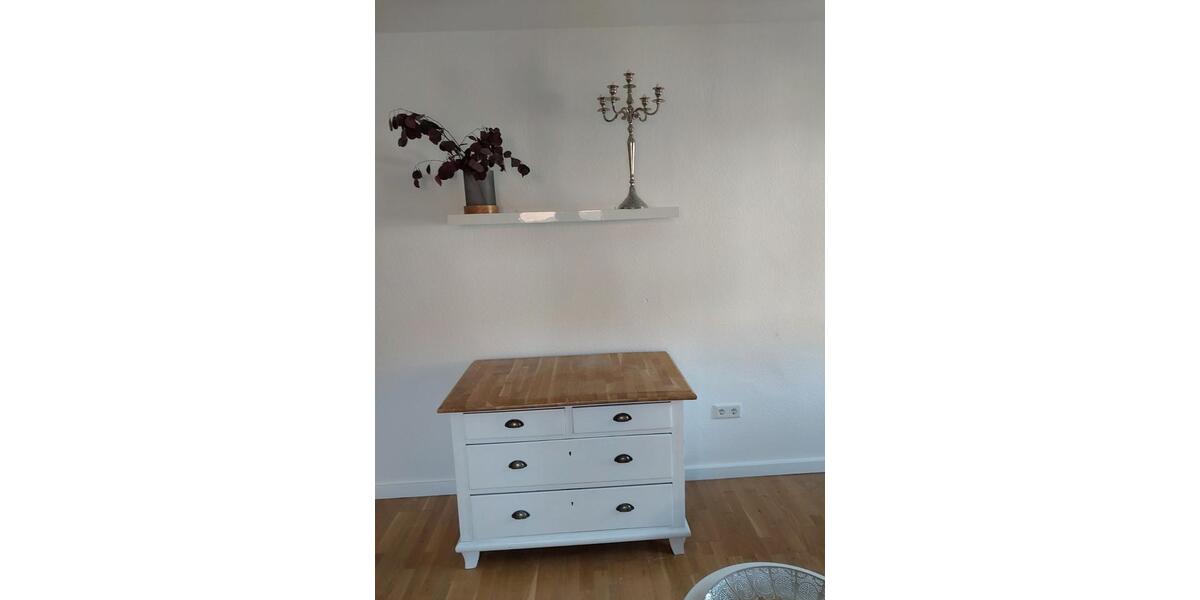 Dachgeschoßwohnung Laudenbach - 2 Zimmer, 63 m&sup2;, 900&euro; | Angebot:24672624