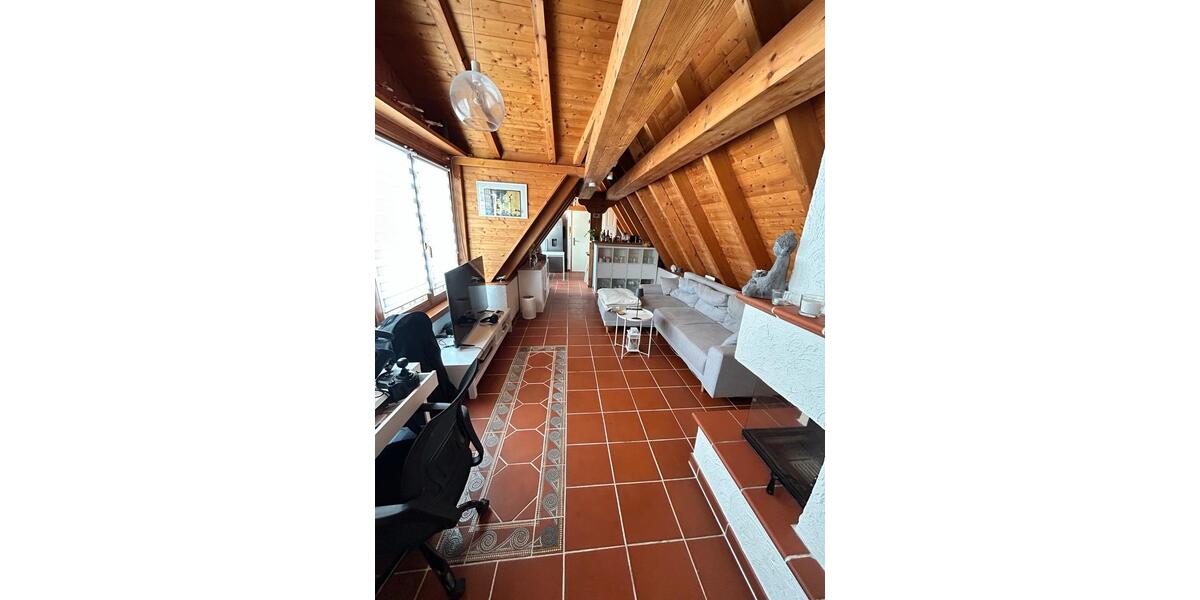 Dachgeschoßwohnung Harthausen - 2 Zimmer, 37 m&sup2;, 590&euro; | Angebot:25568941