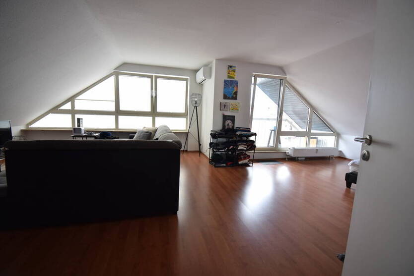 Besondere DG - Wohnung in prima Innenstadtlage