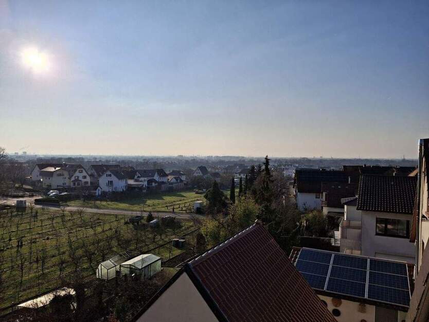 Sehr gut gepflegtes Dreifamilienhaus!