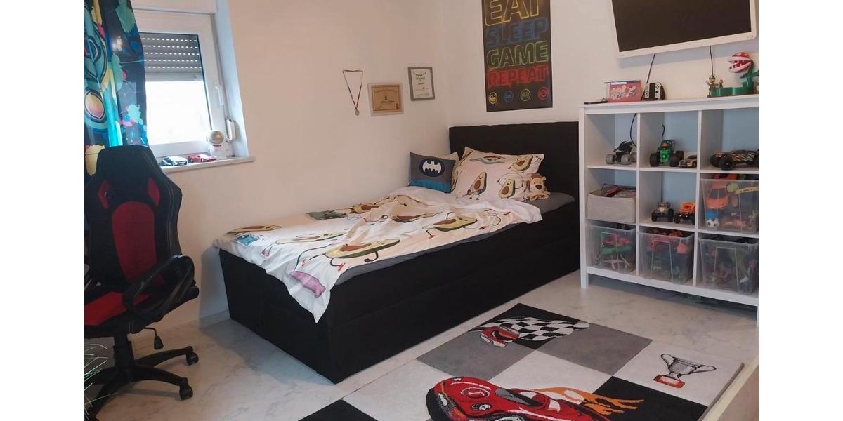 Etagenwohnung Lampertheim - 4 Zimmer, 105 m&sup2;, 1.250&euro; | Angebot:26268518