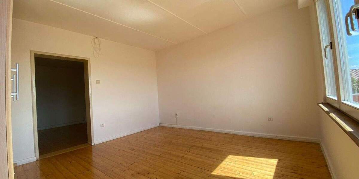 Mehrfamilienhaus, Wohnhaus Wiesloch - 7 Zimmer, 190 m&sup2;, 750.000&euro; | Angebot:25356051