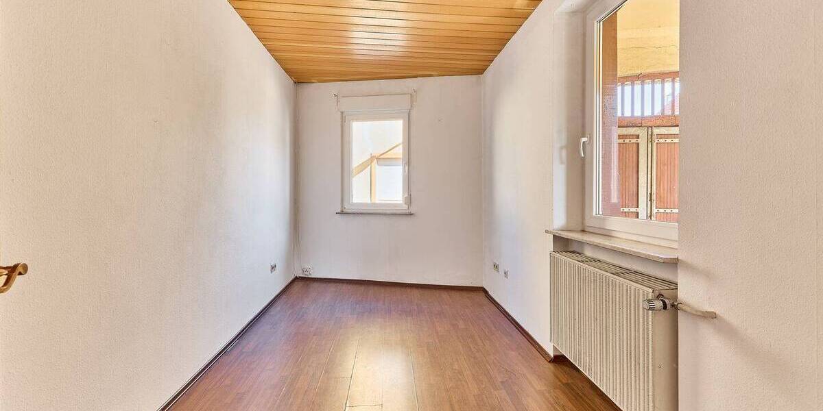Einfamilienhaus Ludwigshafen am Rhein Rheingönheim - 8 Zimmer, 201 m&sup2;, 439.000&euro; | Angebot:26868831