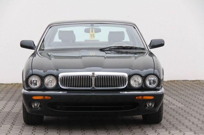 XJ