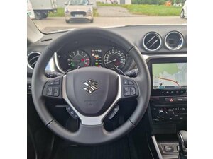 Suzuki Vitara Vollhybrid 1.5 Dualjet Allgrip AGS Comfort+ 2.500 km 29.990 € Obrigheim-Asbach 74847