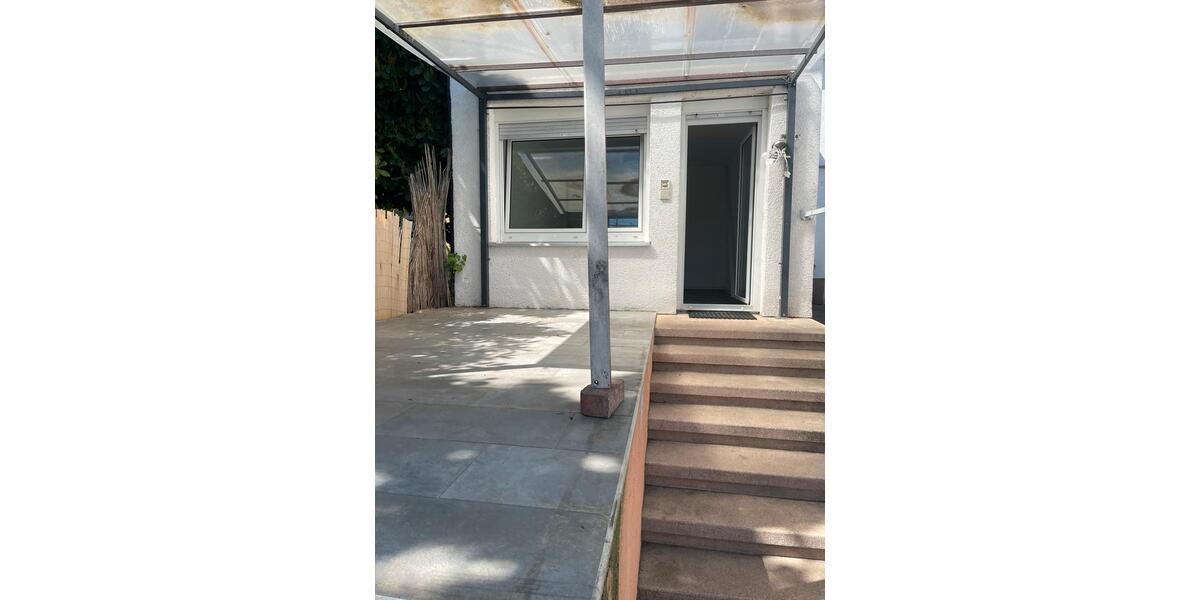 Erdgeschoßwohnung Schwetzingen - 3 Zimmer, 100 m&sup2;, 1.000&euro; | Angebot:26343860